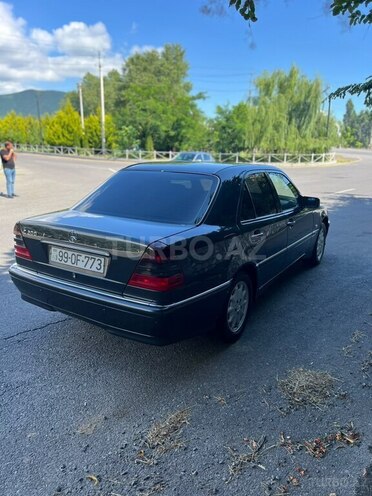 Mercedes C 200-7