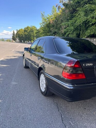 Mercedes C 200-19