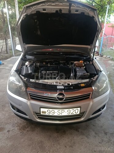 Opel Astra-2