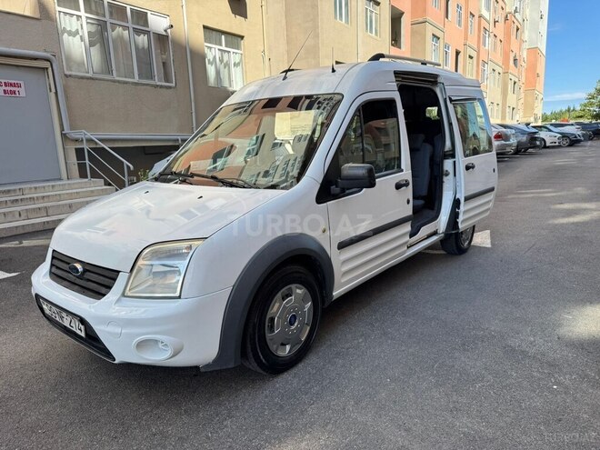 Ford Tourneo Connect-4