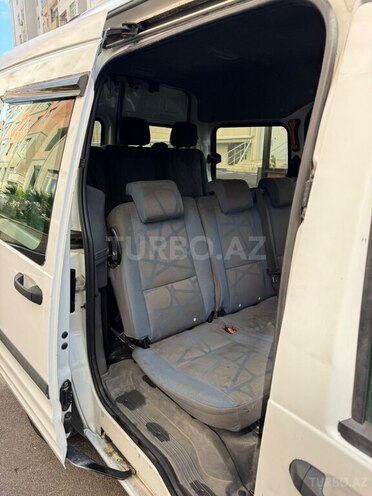 Ford Tourneo Connect-8