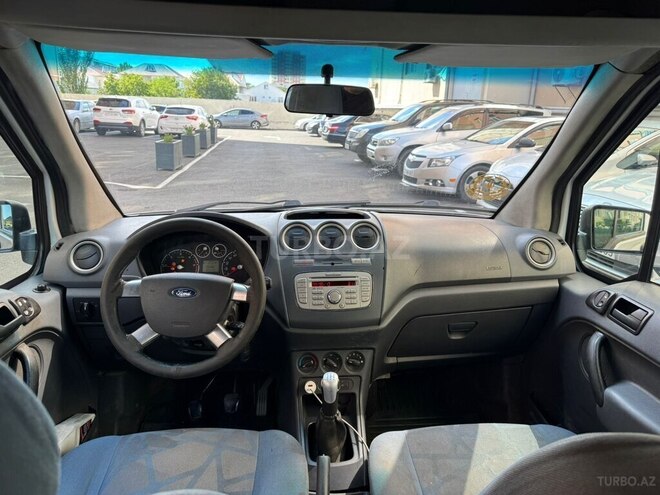 Ford Tourneo Connect-15