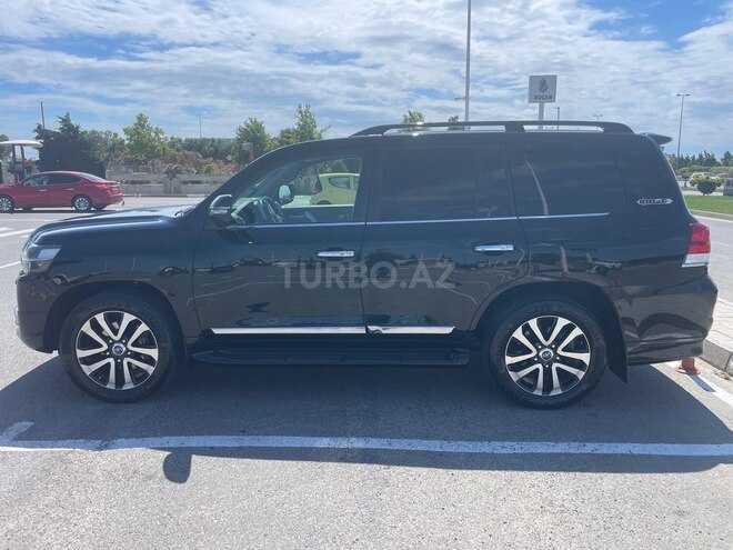 Toyota Land Cruiser-2