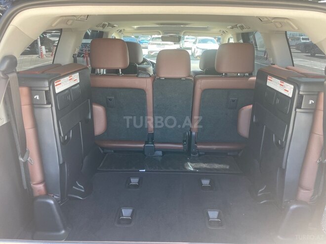 Toyota Land Cruiser-7