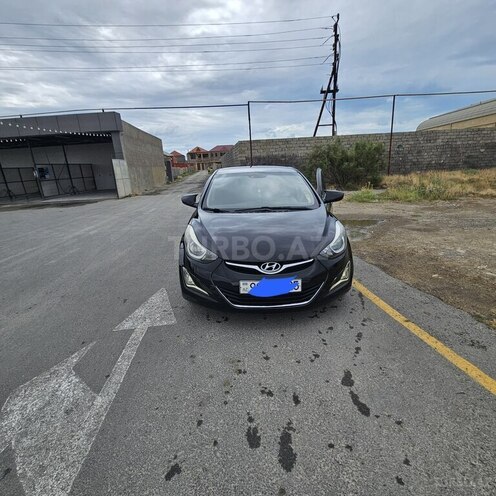 Hyundai Elantra-1