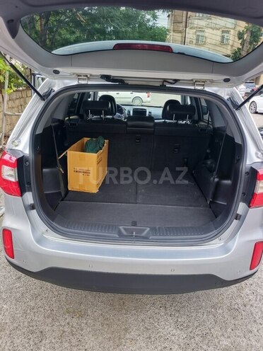 Kia Sorento-11
