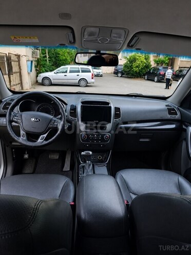 Kia Sorento-7