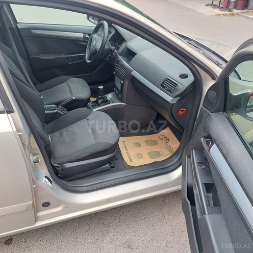 Opel Astra-9