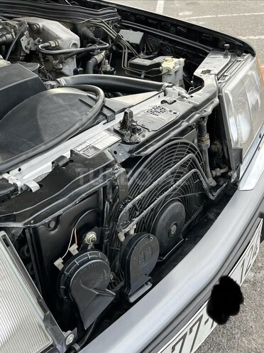 Mercedes E 220-12