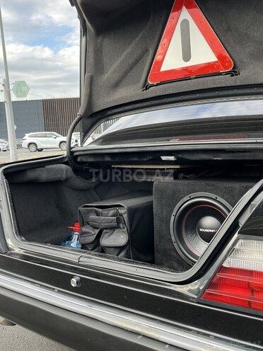 Mercedes E 220-13
