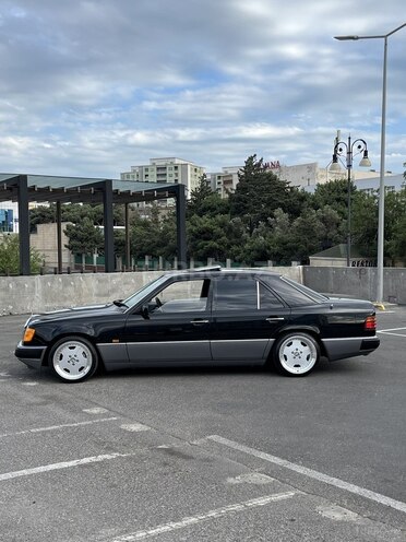 Mercedes E 220-3