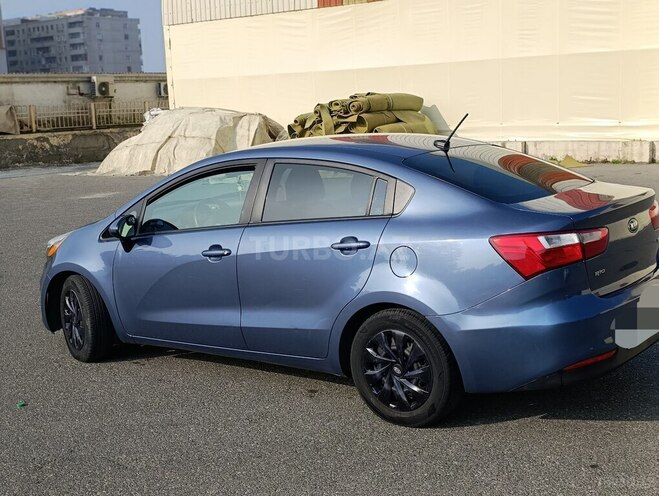 Kia Rio-5