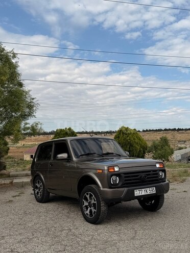 LADA (VAZ) Niva-3