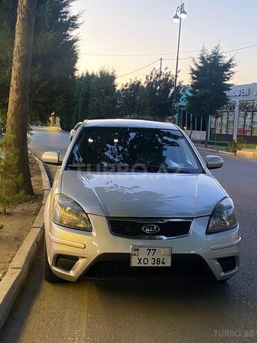 Kia Rio-1