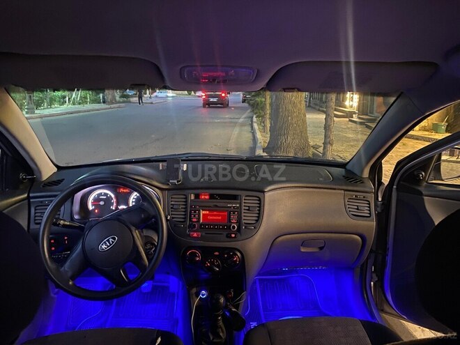 Kia Rio-3