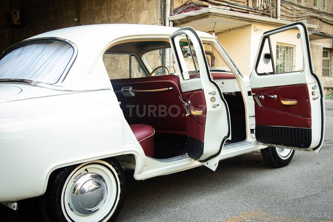 GAZ 21 "Volga"-8