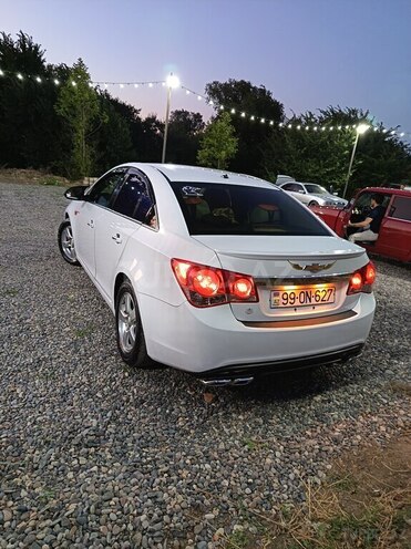 Chevrolet Cruze-2
