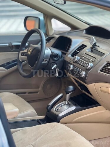 Honda Civic-11