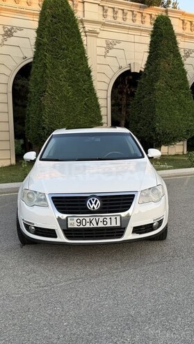 Volkswagen Passat-1