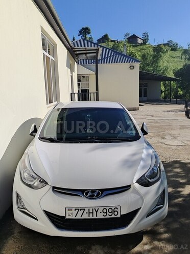 Hyundai Elantra-1