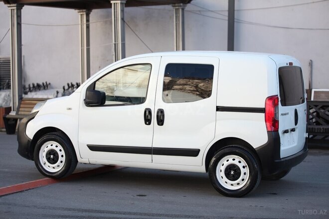 Peugeot Bipper-7