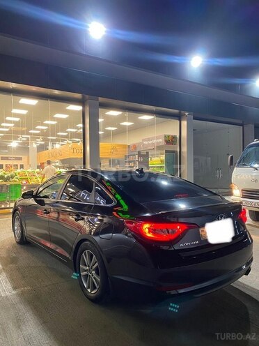 Hyundai Sonata-2