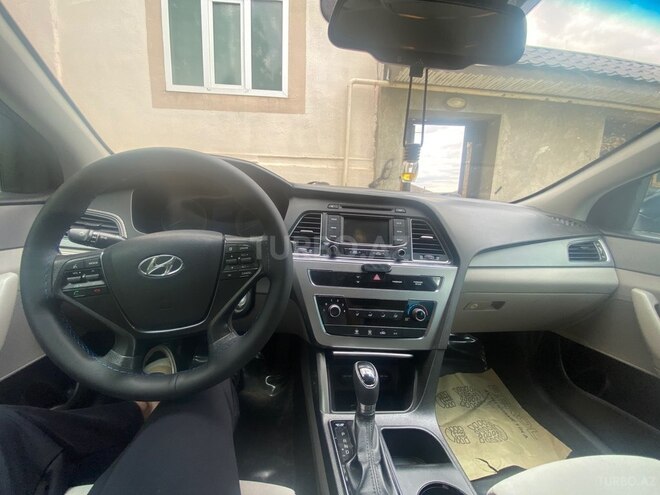 Hyundai Sonata-7