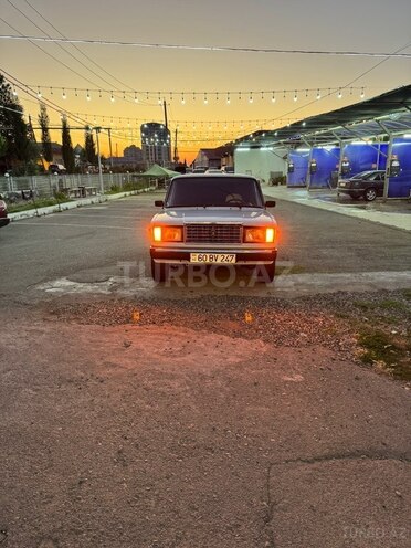 LADA (VAZ) 2107-2