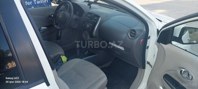 Nissan Sunny-7