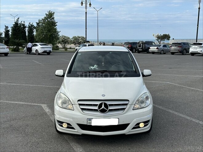 Mercedes B 170-3