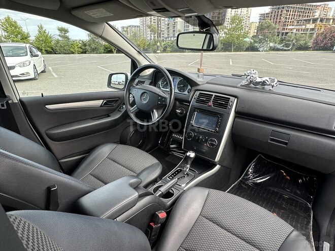 Mercedes B 170-6