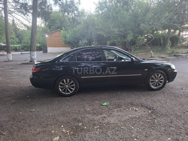 Hyundai Azera-2