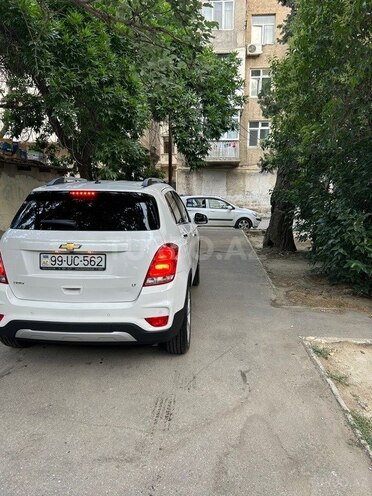 Chevrolet Trax-8
