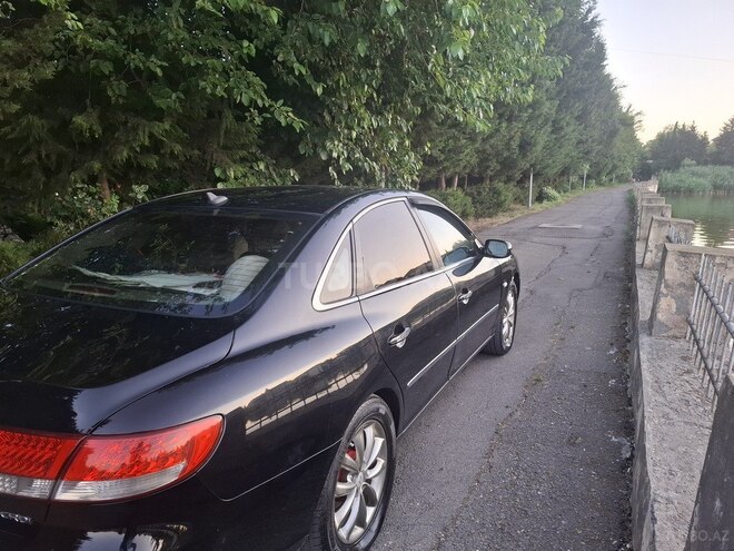 Hyundai Azera-3