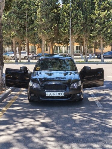 Subaru Legacy-1