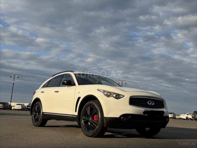 Infiniti FX35-9