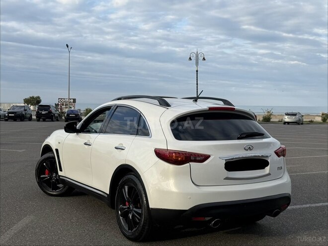 Infiniti FX35-6