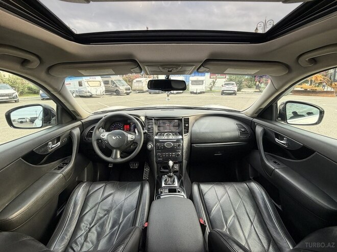Infiniti FX35-12