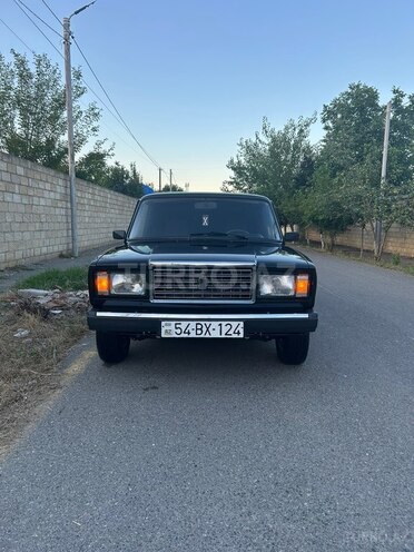 LADA (VAZ) 2107-2
