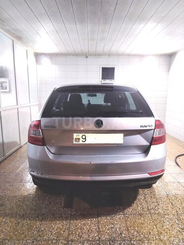 Skoda Rapid-11