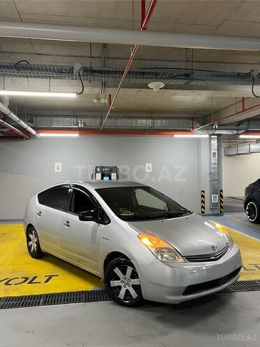 Toyota Prius-5
