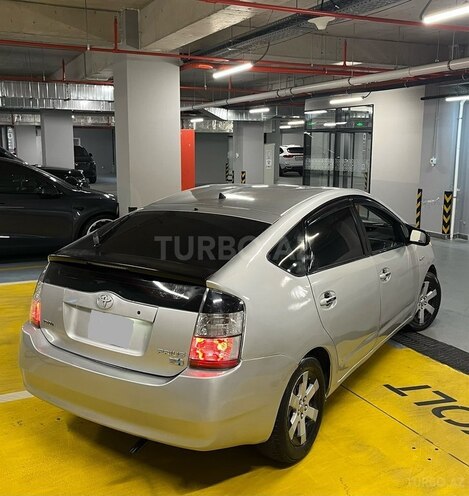 Toyota Prius-4