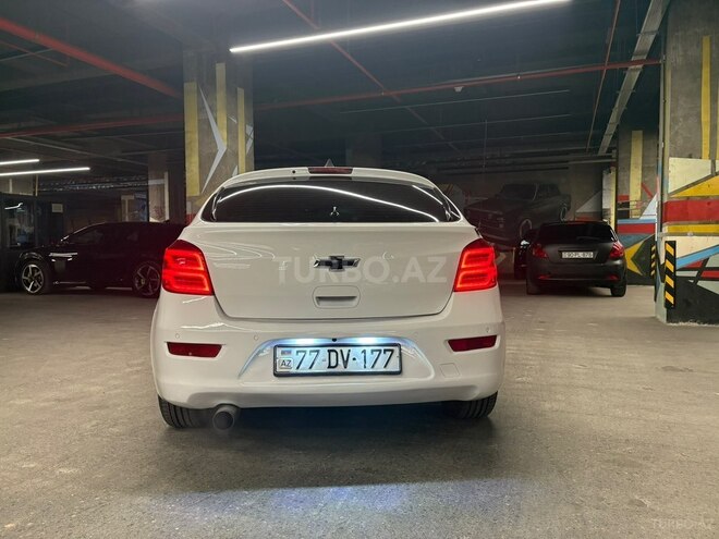 Chevrolet Cruze-4