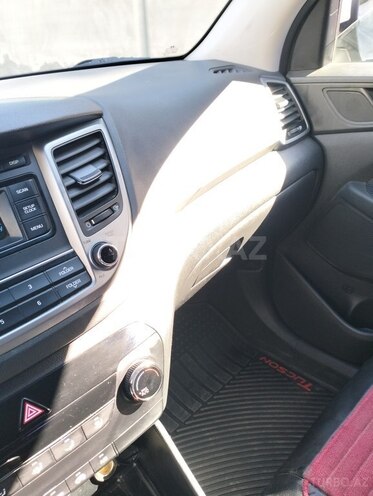 Hyundai Tucson-4