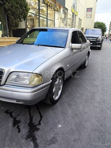 Mercedes C 180-4