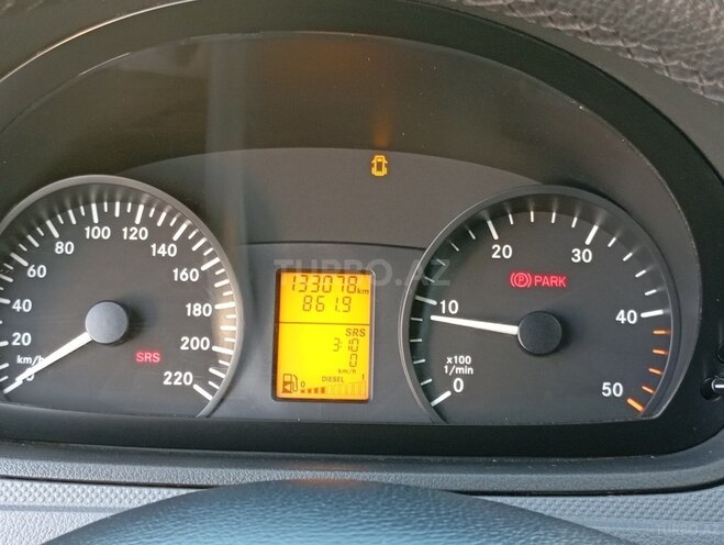 Mercedes Vito-9