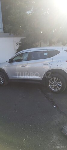 Hyundai Tucson-11