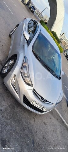 Hyundai Avante-8