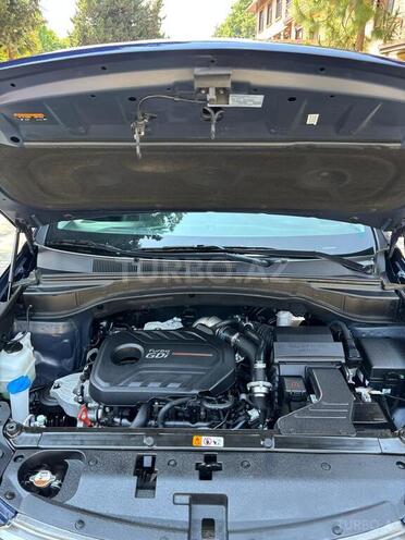 Hyundai Santa Fe-15
