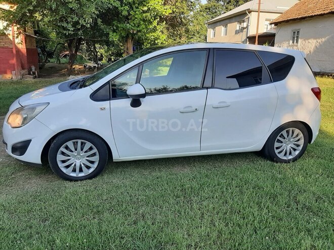 Opel Meriva-4
